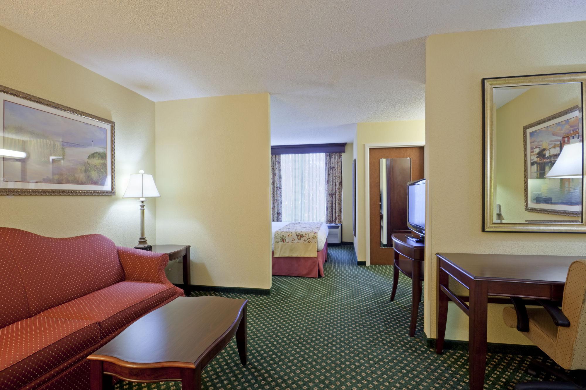 Hotel Express By Ihg