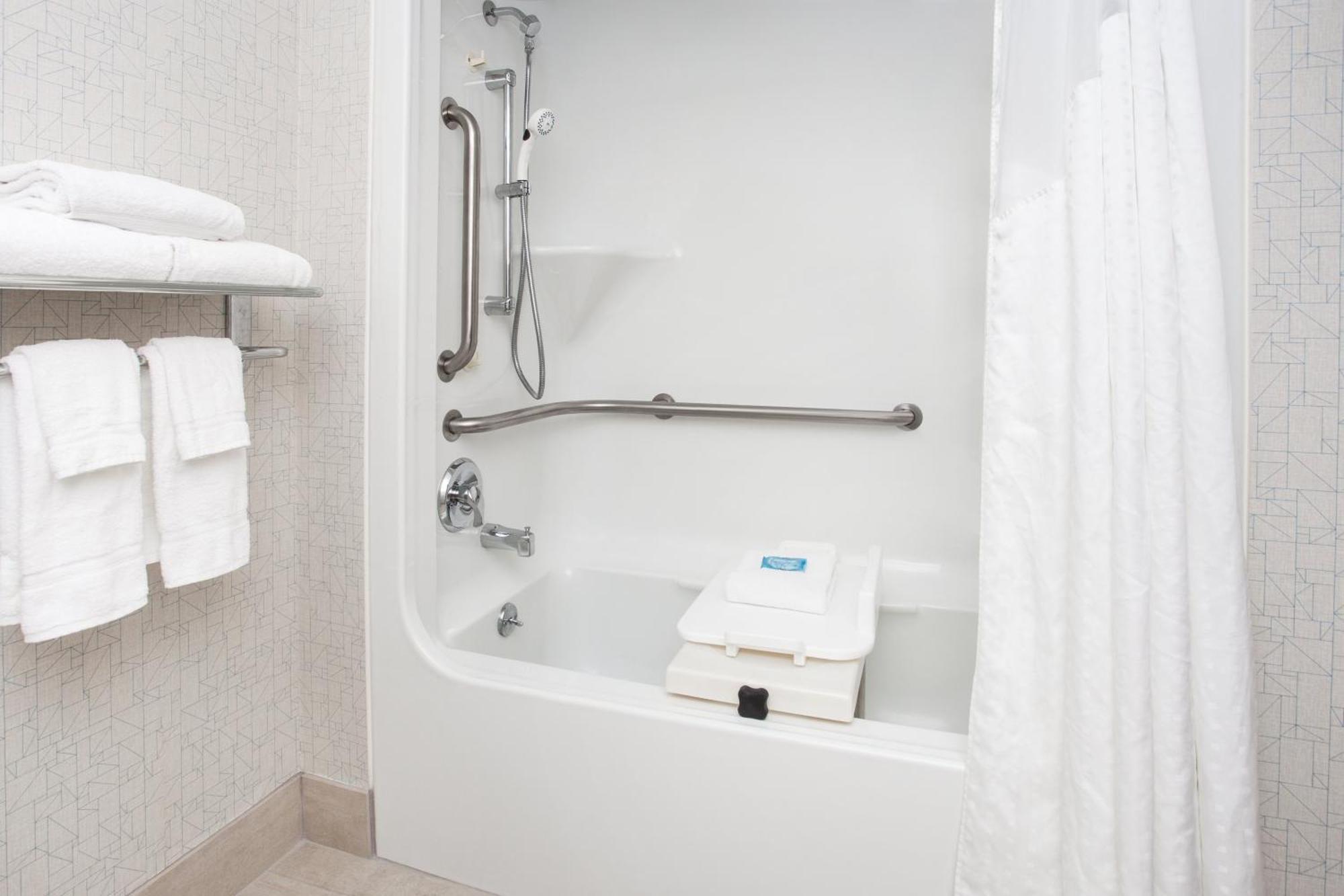 Express By Ihg 2* South Portland