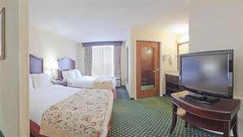 Express By Ihg Hotel