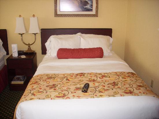 Express By Ihg Hotel 2*